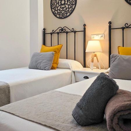Hostal Dinamarca Сан-Антоніо Екстер'єр фото