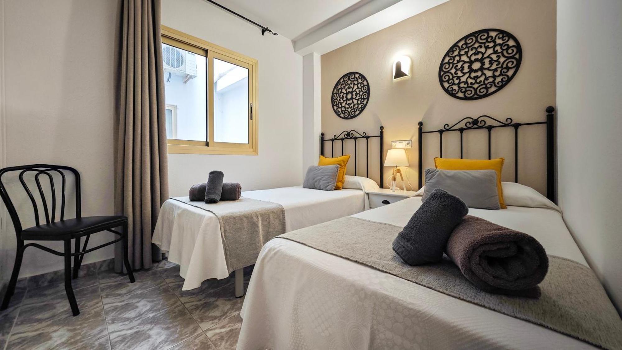 Hostal Dinamarca Сан-Антоніо Екстер'єр фото